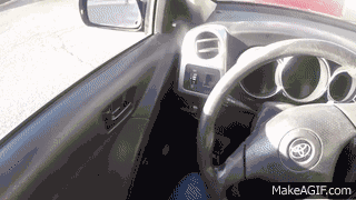 临时停车|出租车临时停车开门致骑行人伤残 法院判伤者获赔300余万