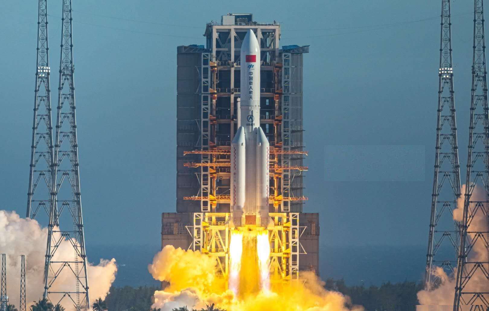 宇航员|月球上没有火箭和发射塔,宇航员是如何返航的?