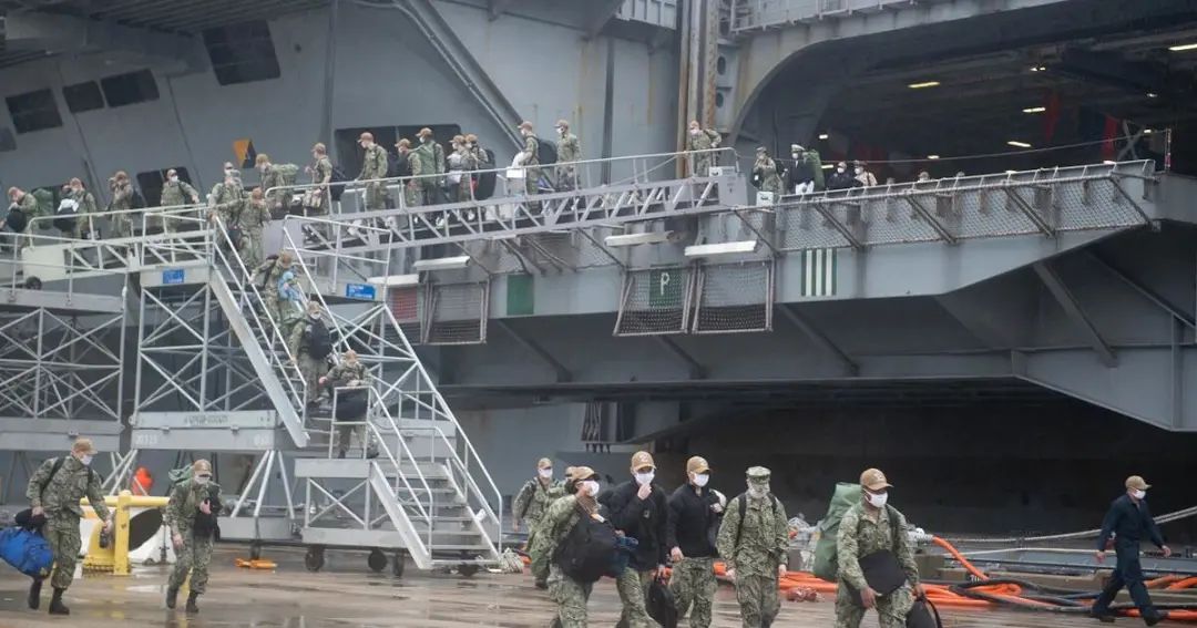 疫情|美国海军作战部长曝光一惊人数字