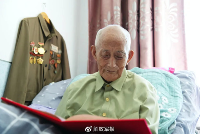 朝鲜历史|96岁一等功臣：深藏功名大半生，忘了女儿却记得“朝鲜战场”