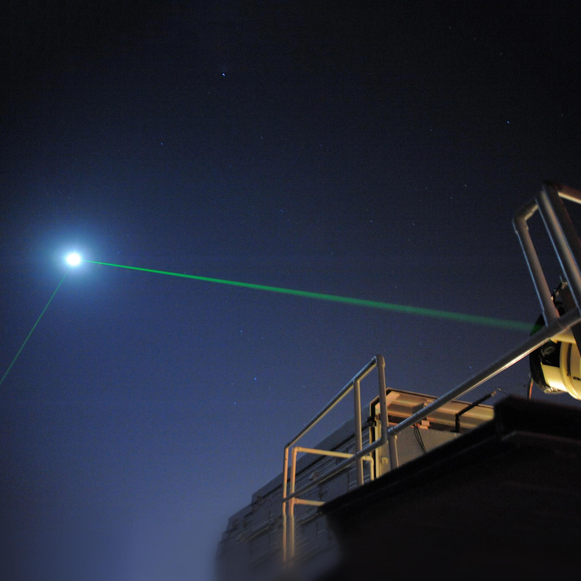 太阳帆|想要最快的太阳帆？那就先把它扔到太阳去吧！