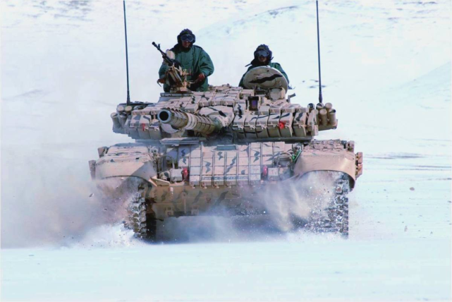 陆军|美分析师：解放军给驻藏部队最好装备，印度则给边防军发二手衣服