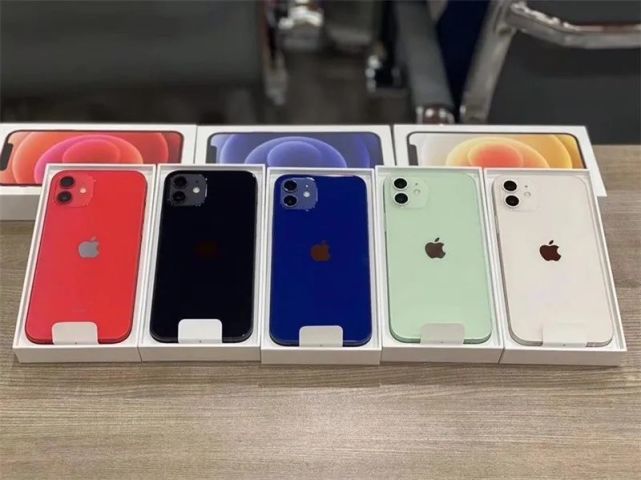 iphone|iPhone12蓝色，被网友玩坏了