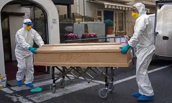『国际社会』欧洲每日新冠死亡人数一周上升近40%,医院迅速人满为患