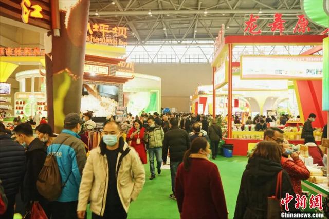 中国这么大，能一天吃遍吗？答：能