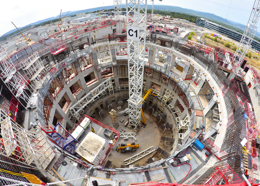 核聚变|十年还是百年?可控核聚变卡在了哪,还要让我们等多久?