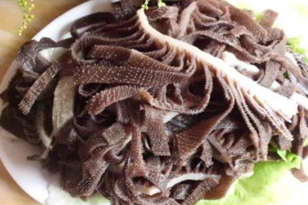 植物|为什么牛有4个胃，而人却只有1个胃？