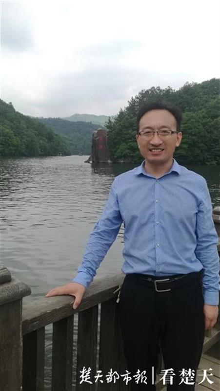 王学东教授生活照