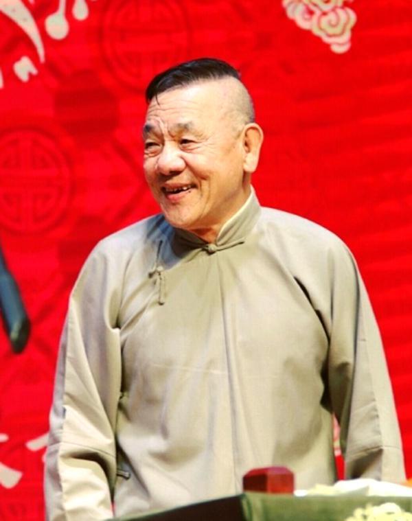 另外,德云社天津籍相声演员中还有一位杨议的老相识,他就是杨进明.