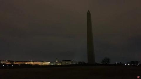 ▲华盛顿纪念碑陷入黑暗（推特）