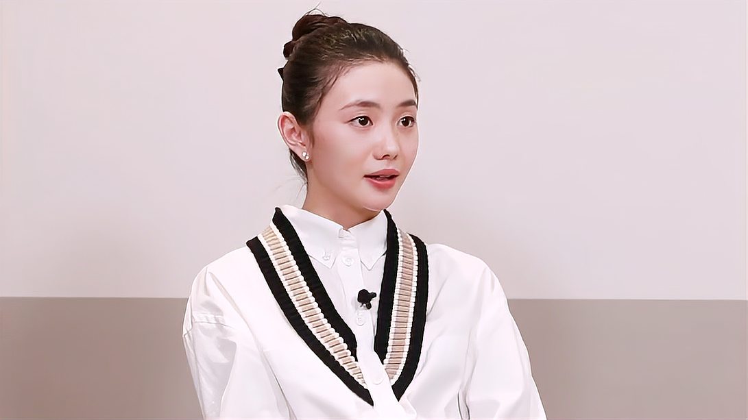 蓝羽会客室刘浩存做演员是一件特别幸福的事情