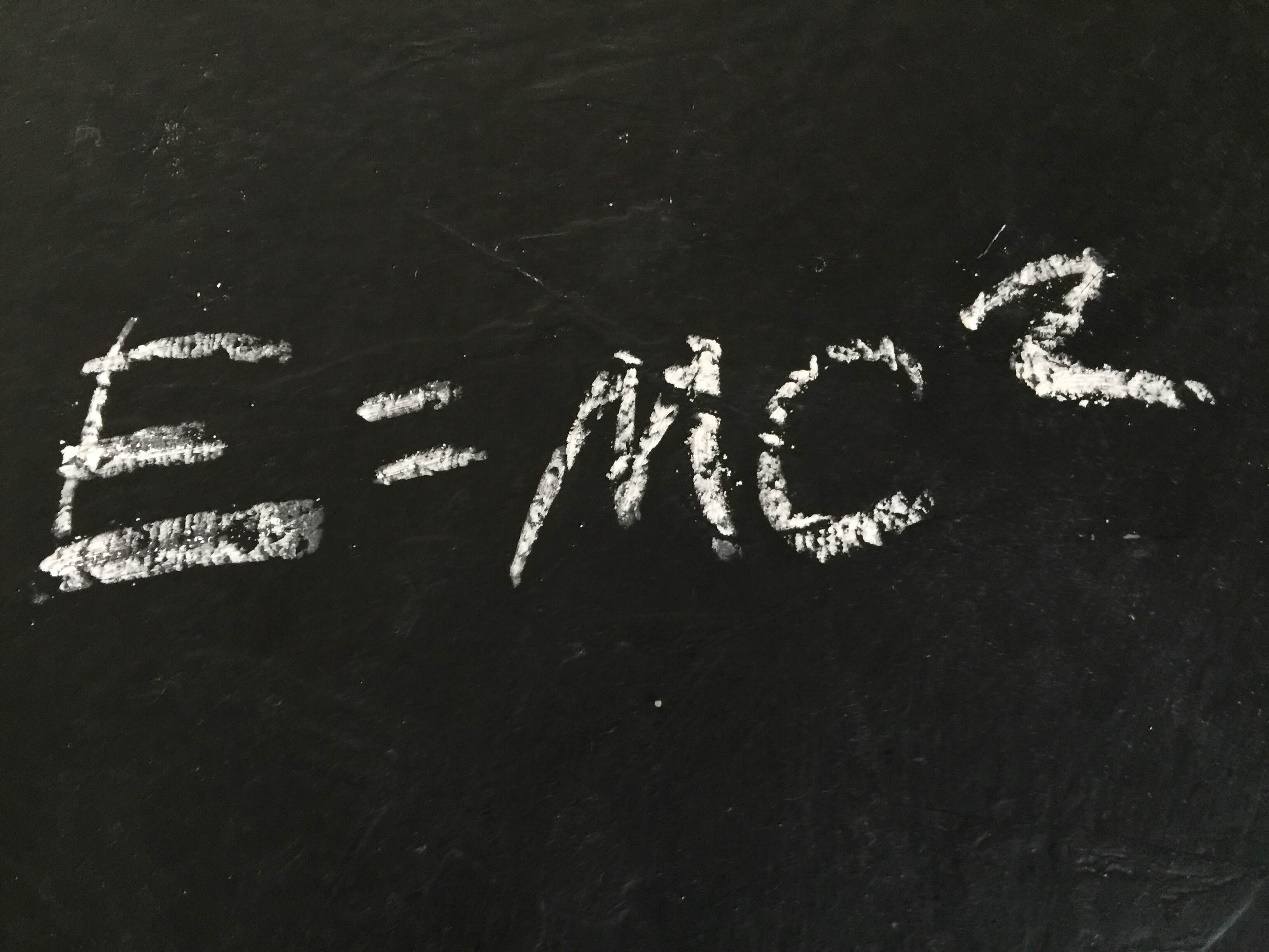 科技|光有重量吗？质量，动量，能量到底哪样是真实存在的呢？