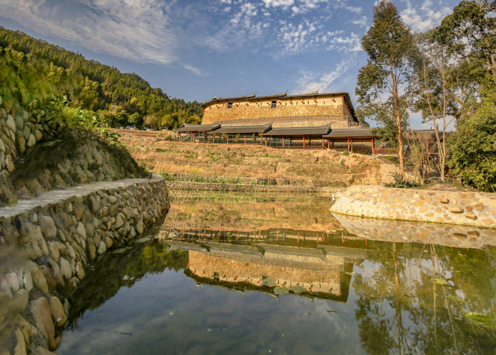 闽清省璜花开娘寨春意浓