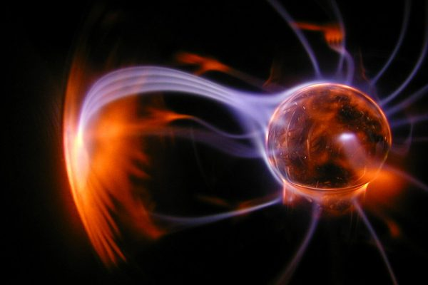天文|脑洞一下，假如我们的太阳是一个黑洞，那我们会如何？