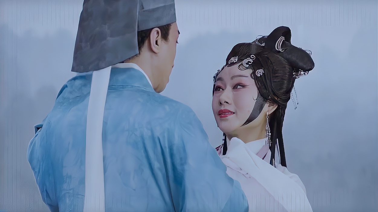 映后解析白蛇传情年轻人的第一部粤剧电影