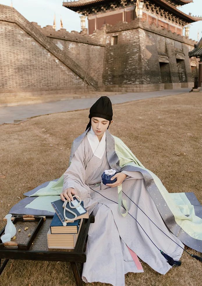 明清时期君子世无双道袍