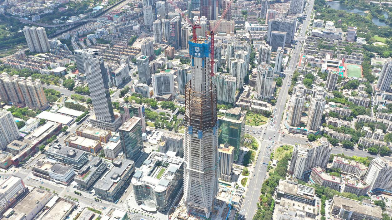 388米深圳在建第一高楼核心筒封顶