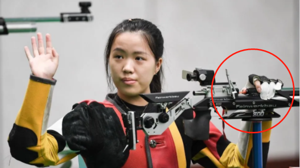 |为何气步枪选手要穿厚重射击服，气手枪不需要？心跳都会影响夺冠