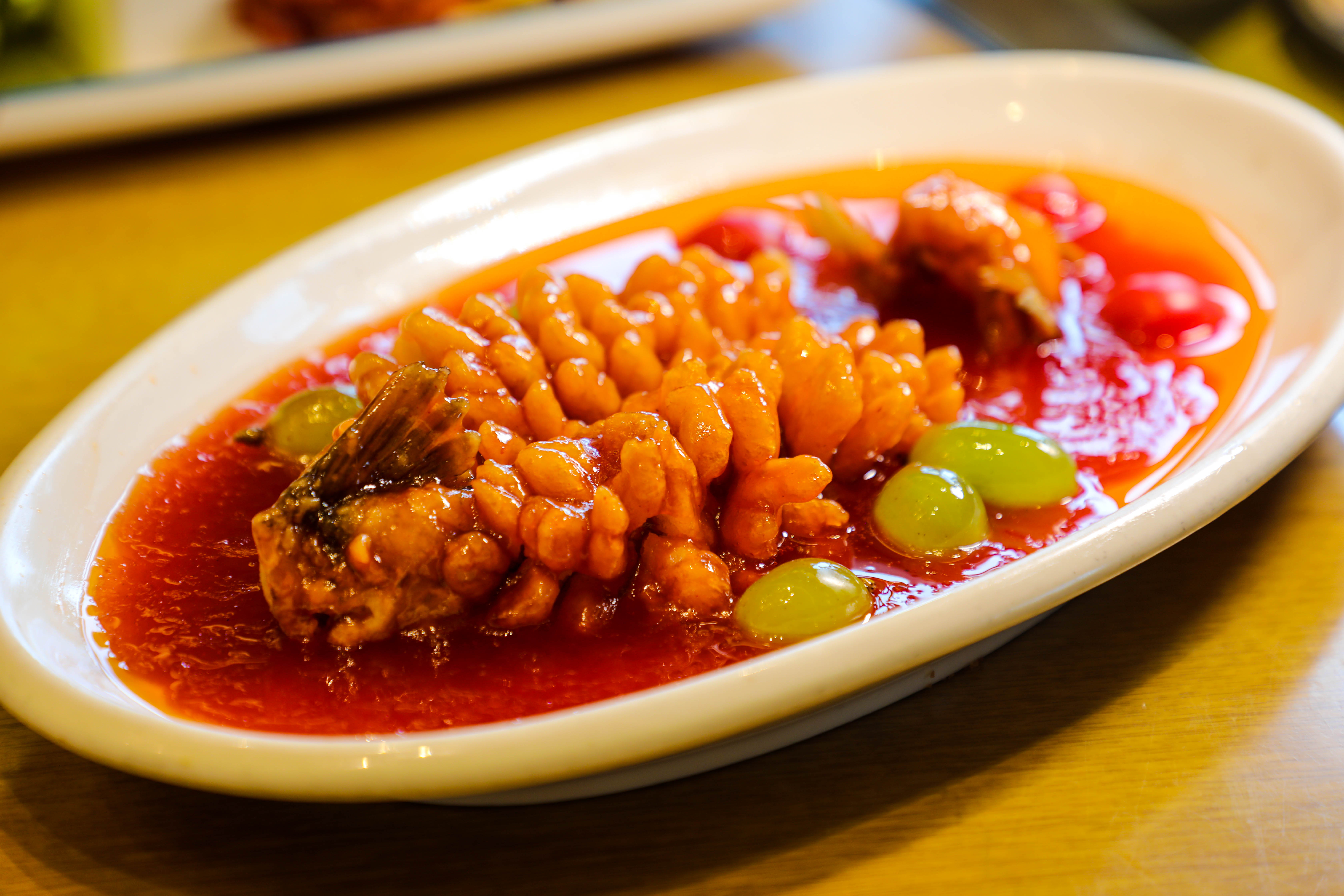 长乐客栈位于东关街文化街区,步入这条历史街坊,明清院落式庭院设计