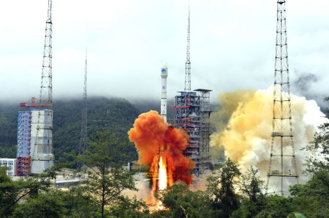 中国北斗三号卫星发射