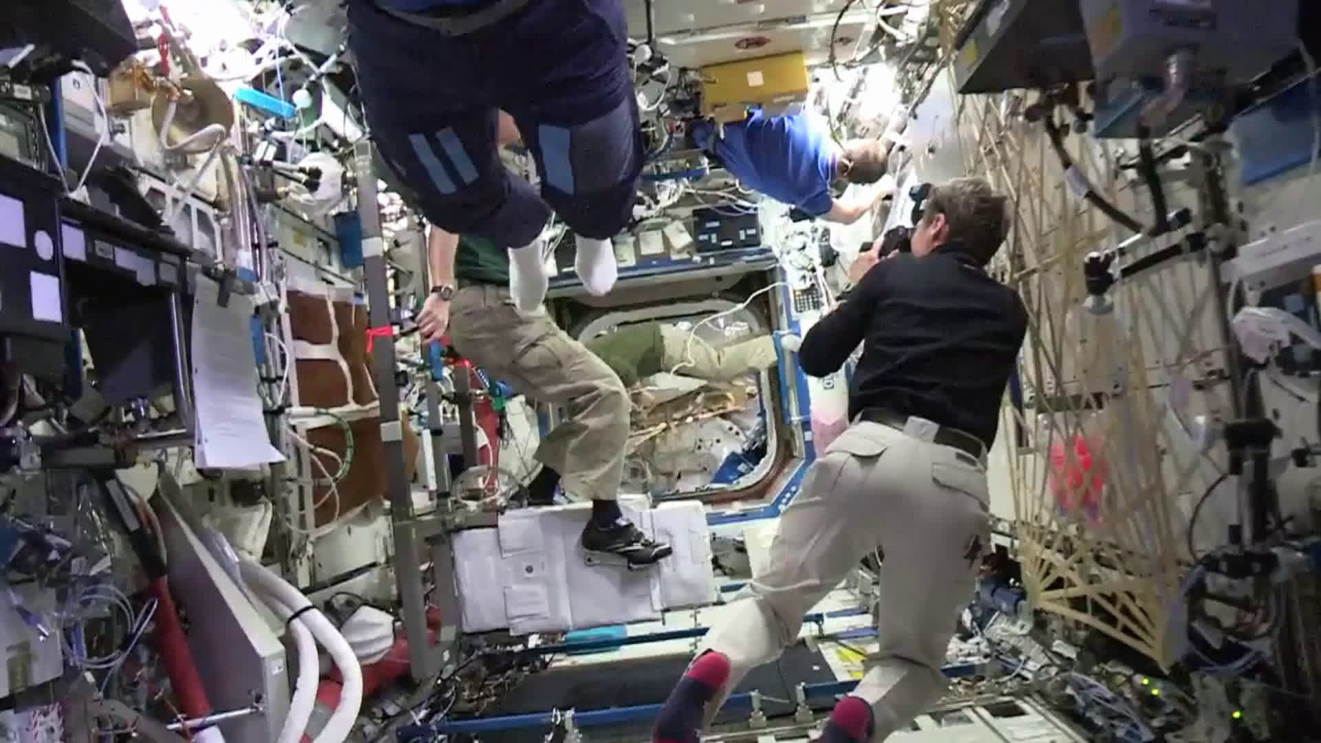 国际空间站|美国双失利！国际空间站老化严重，登月或延期，咋不和中国合作？
