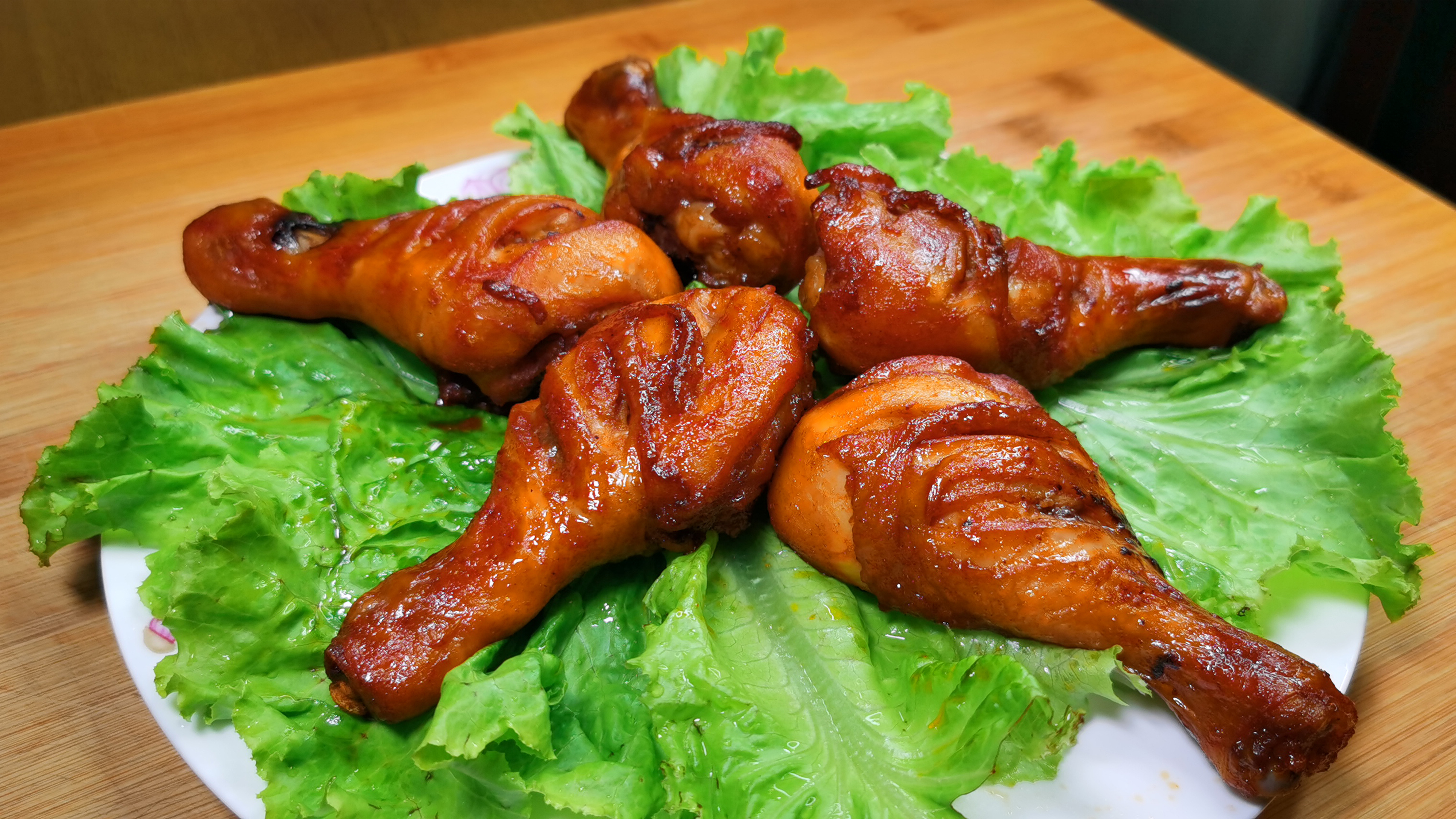 孩子要吃烤鸡腿一个烤箱就能搞定干净卫生孩子吃着更放心