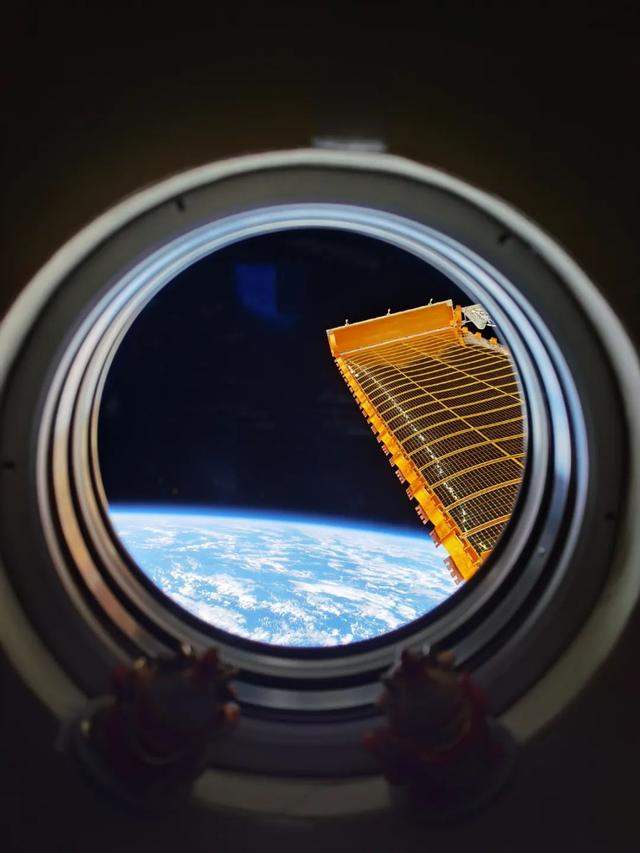 中国航天员|美翻！神舟十二号太空大片震撼来袭