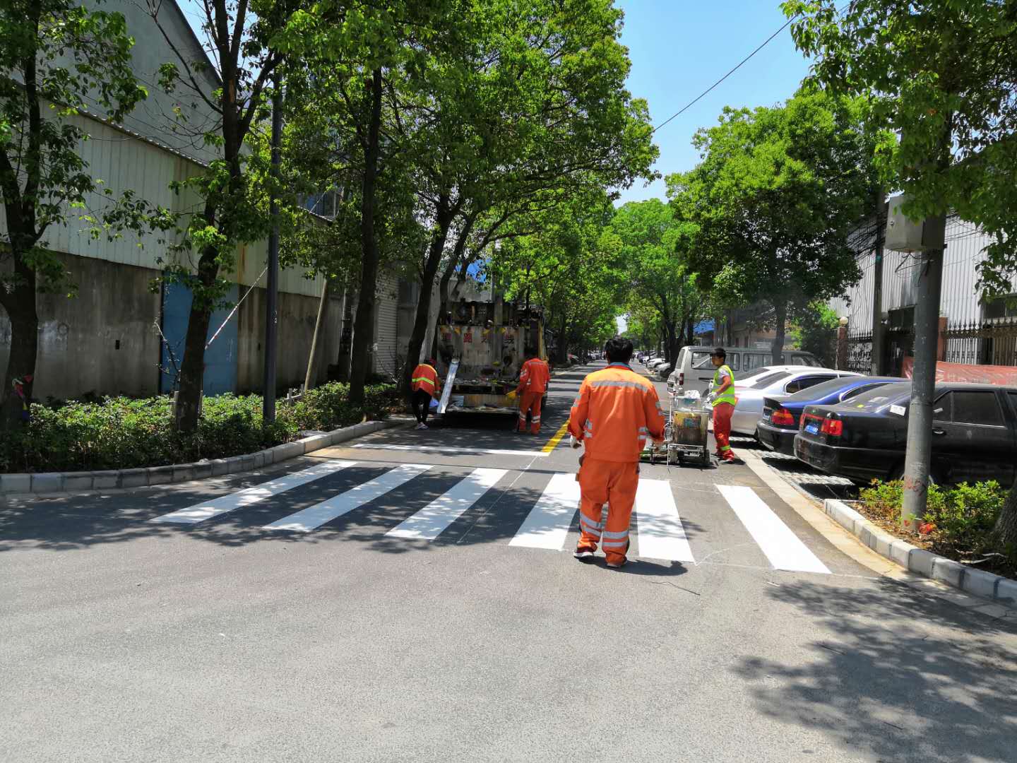 拉尼娜|“凉夏热秋”？明明夏季已经结束，为何多地气温超35℃？