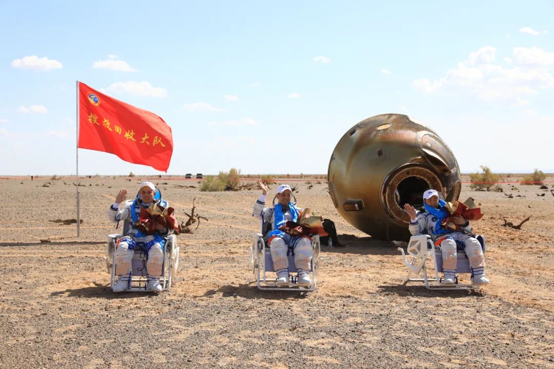 太空|太空出差三月，返回状态良好！