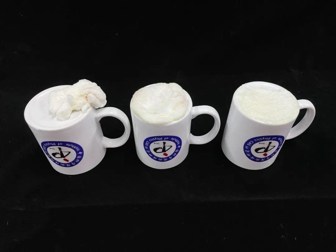 蛋白质|烤完月饼剩下的蛋清不要扔，隔壁家的小孩真的馋哭了……｜正经玩