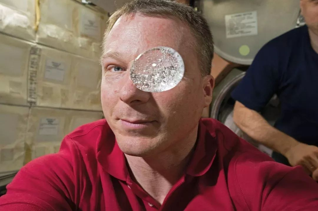 科学|汤洪波吃剩的苹果核去哪啦？说它变成“流星”了你信吗？