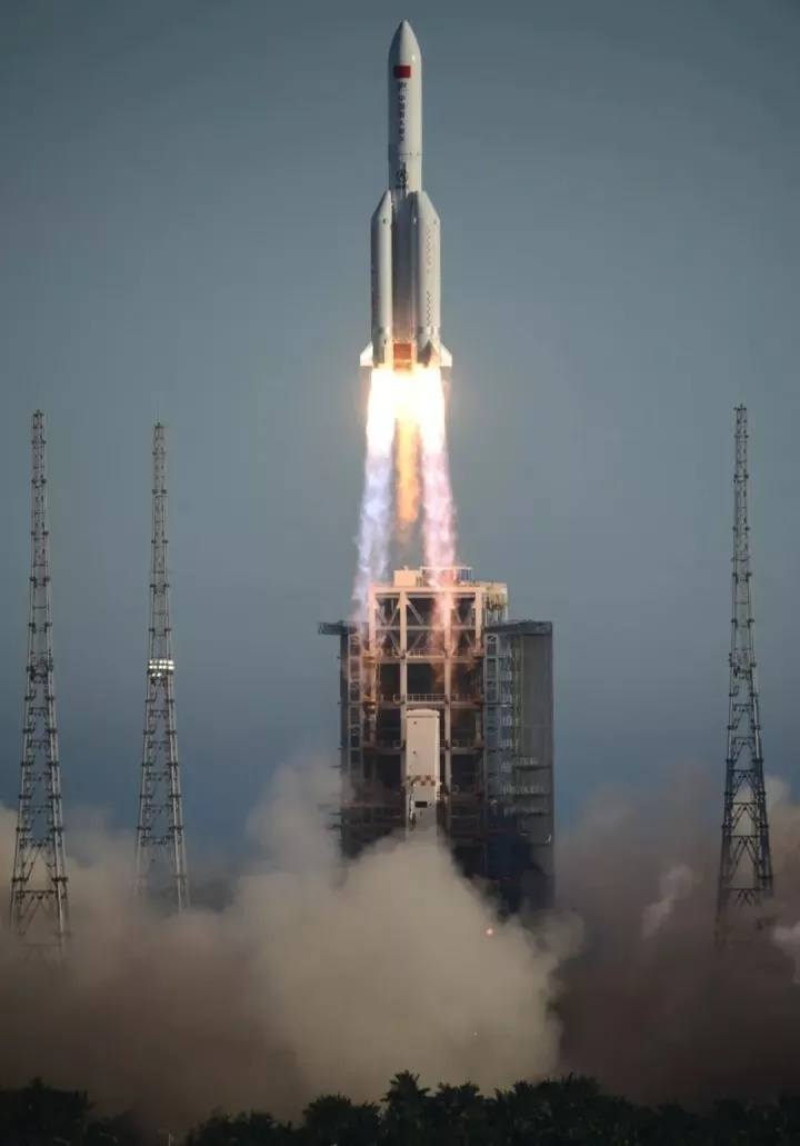 科学|汤洪波吃剩的苹果核去哪啦？说它变成“流星”了你信吗？