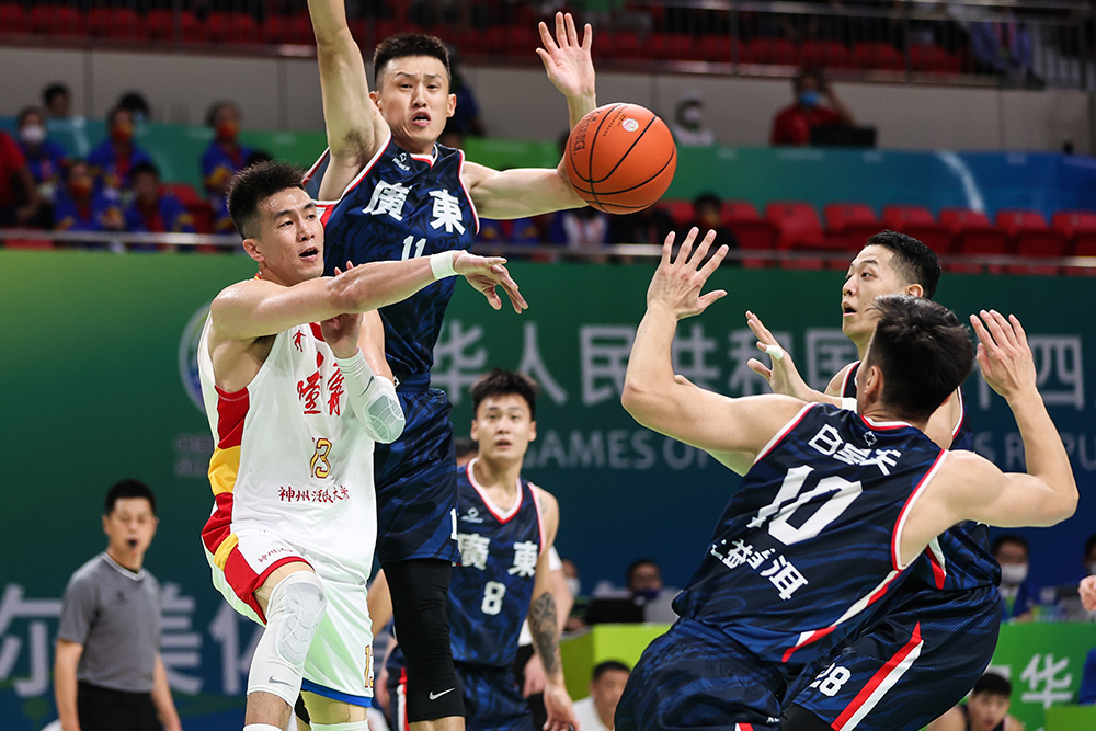 全运会不敌辽宁广东队获男篮银牌