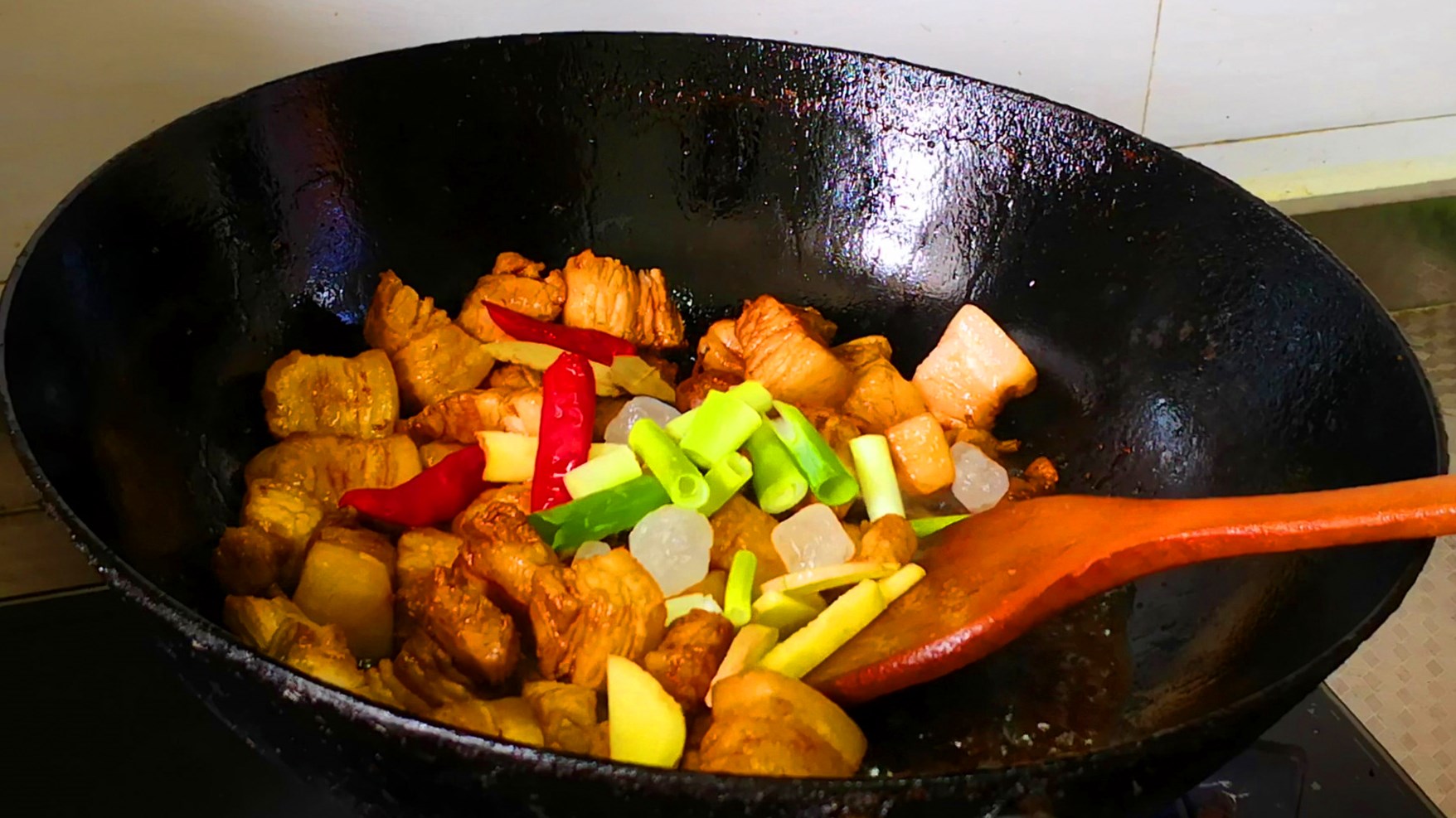 天冷了最爱这锅炖肉香而不腻营养足软烂不柴没腥味解馋