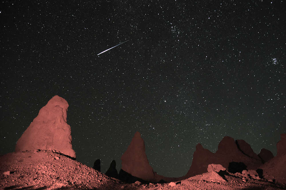 天文|南半球，定好闹钟，本周四，天坛座流星雨可能会出现暴雨级别？