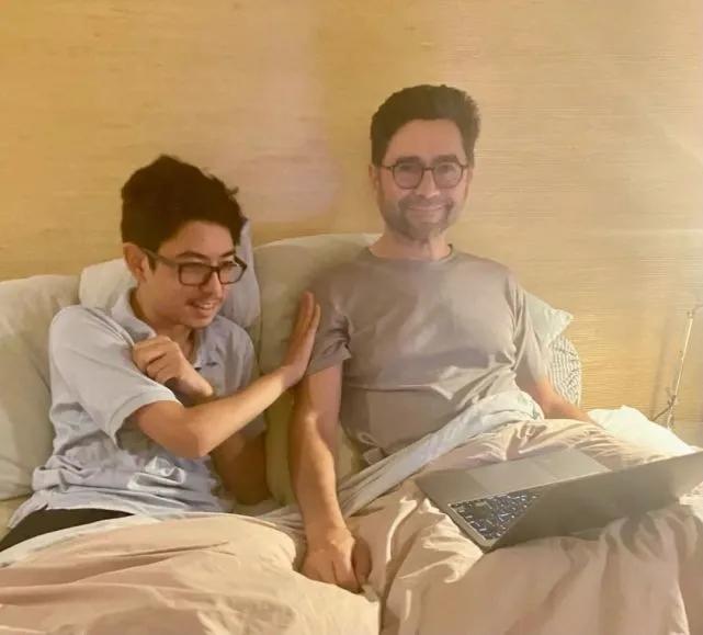 诺贝尔|一个忙着煮咖啡，一个手机设置勿扰……等等！那可是诺贝尔奖的喜报电话啊！