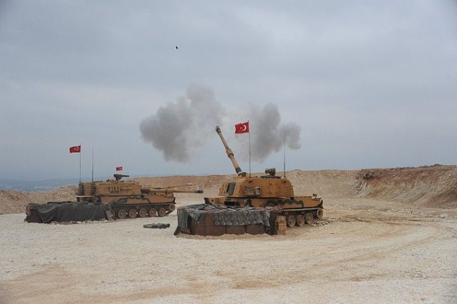 2019年10月土耳其在叙利亚开展“和平喷泉”军事行动 图源：视觉中国
