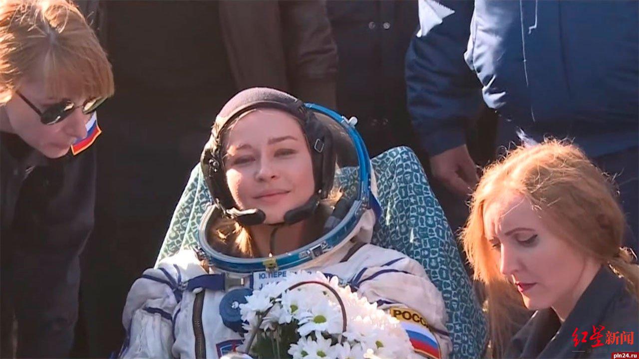 太空电影|太空惊魂半小时，全球首个太空电影摄制组回地球了！俄女演员：有点伤感不想回来