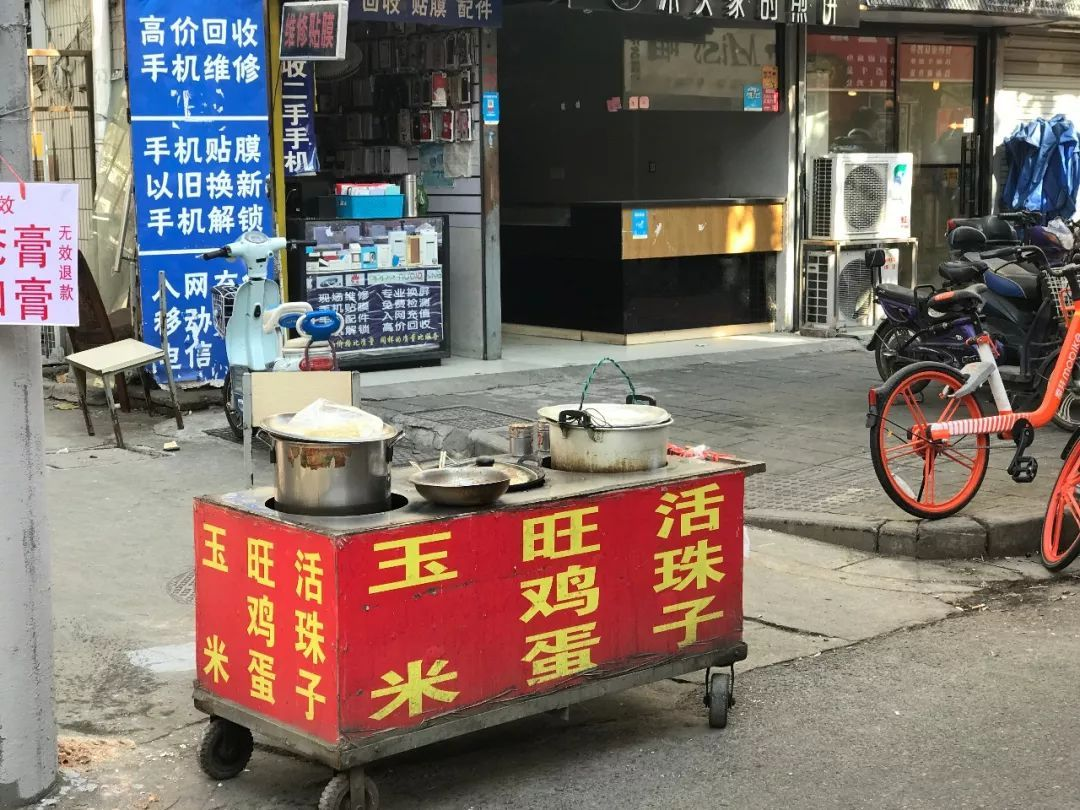 毛鸡蛋|毛鸡蛋真的能大补吗？江苏5岁小女孩爱吃毛鸡蛋，胸部却提前发育