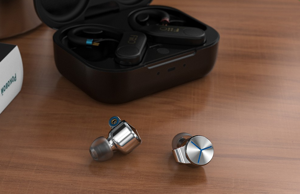 耳机|飞傲 FA7S 六单元动铁耳机发布：标配单晶铜镀银线，2199 元