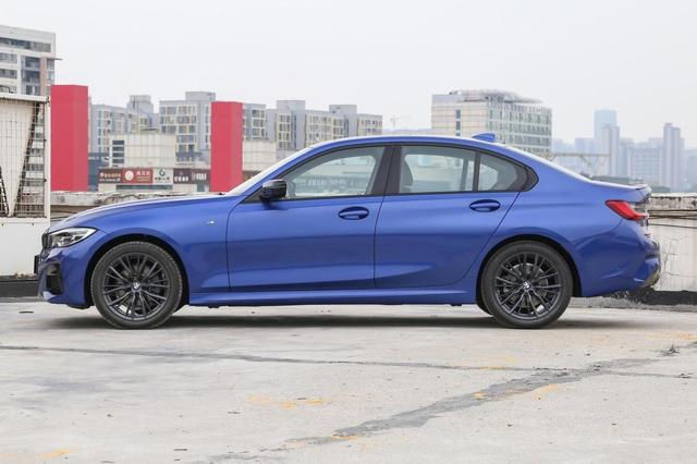 舒适与运动兼具个性与豪华并存宝马325im运动曜夜版怎么样