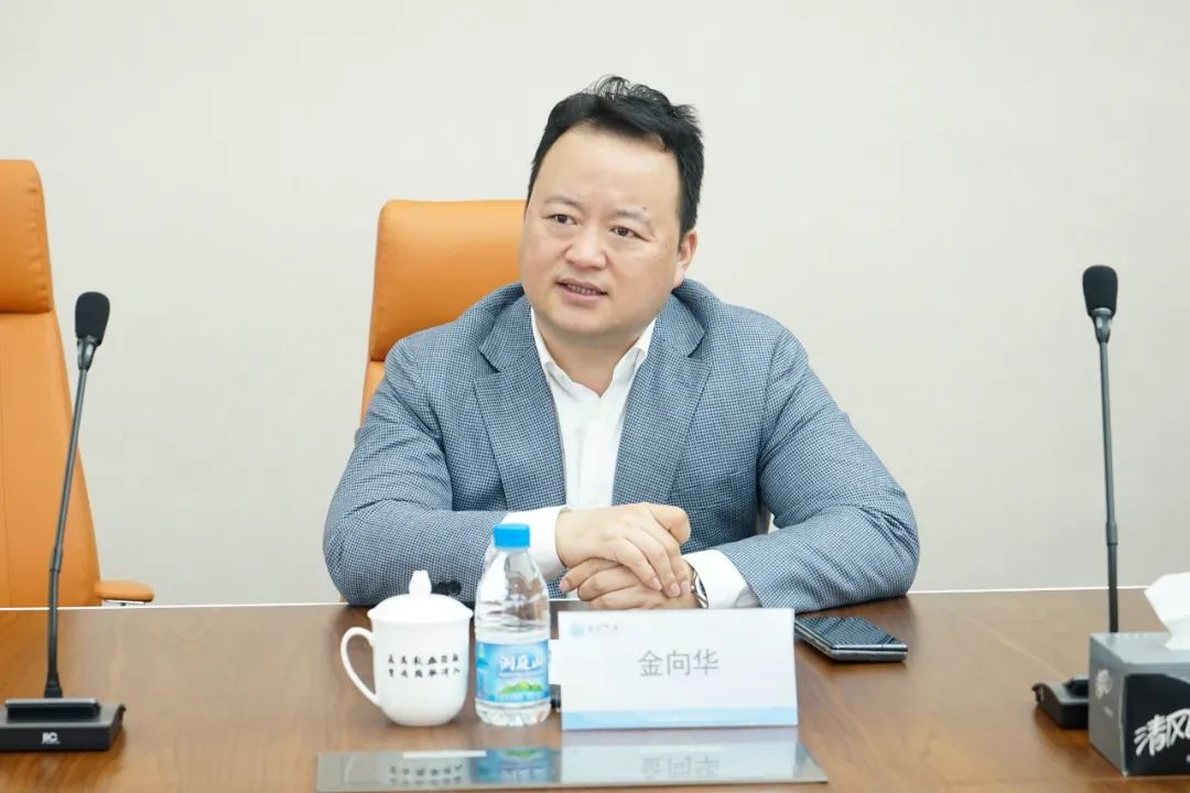 区领导赴金宏气体调研