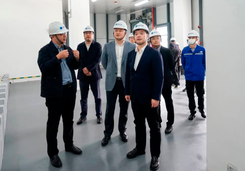 区领导赴金宏气体调研