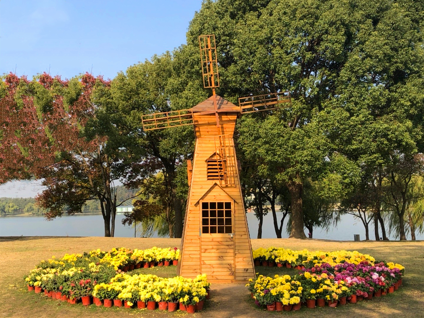 上海又一公園走紅門票100元卻依舊很多人遊玩