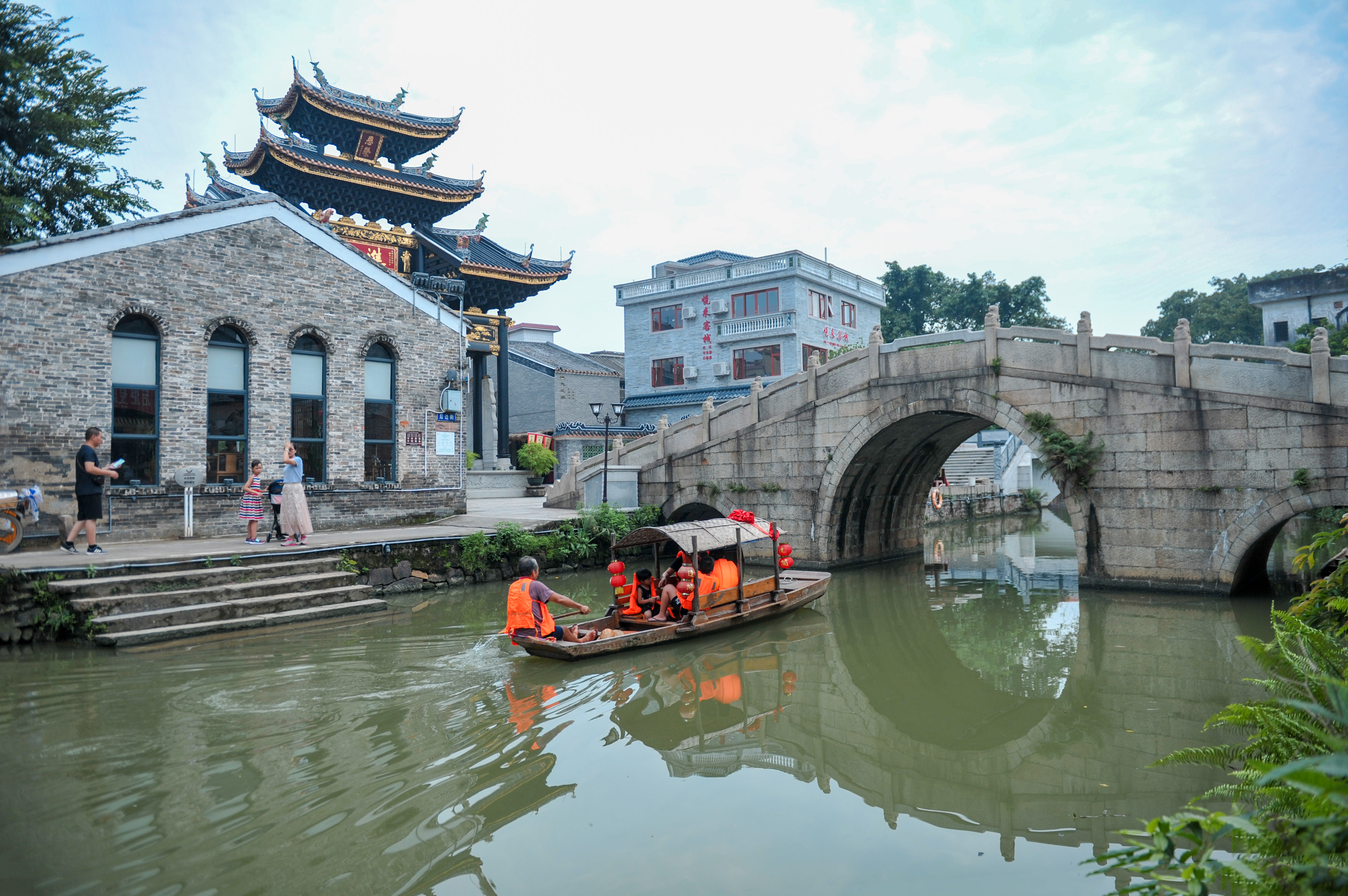 顺德岭南水乡景色坚持以水美城,以水兴城的说法,最早出现在不久前