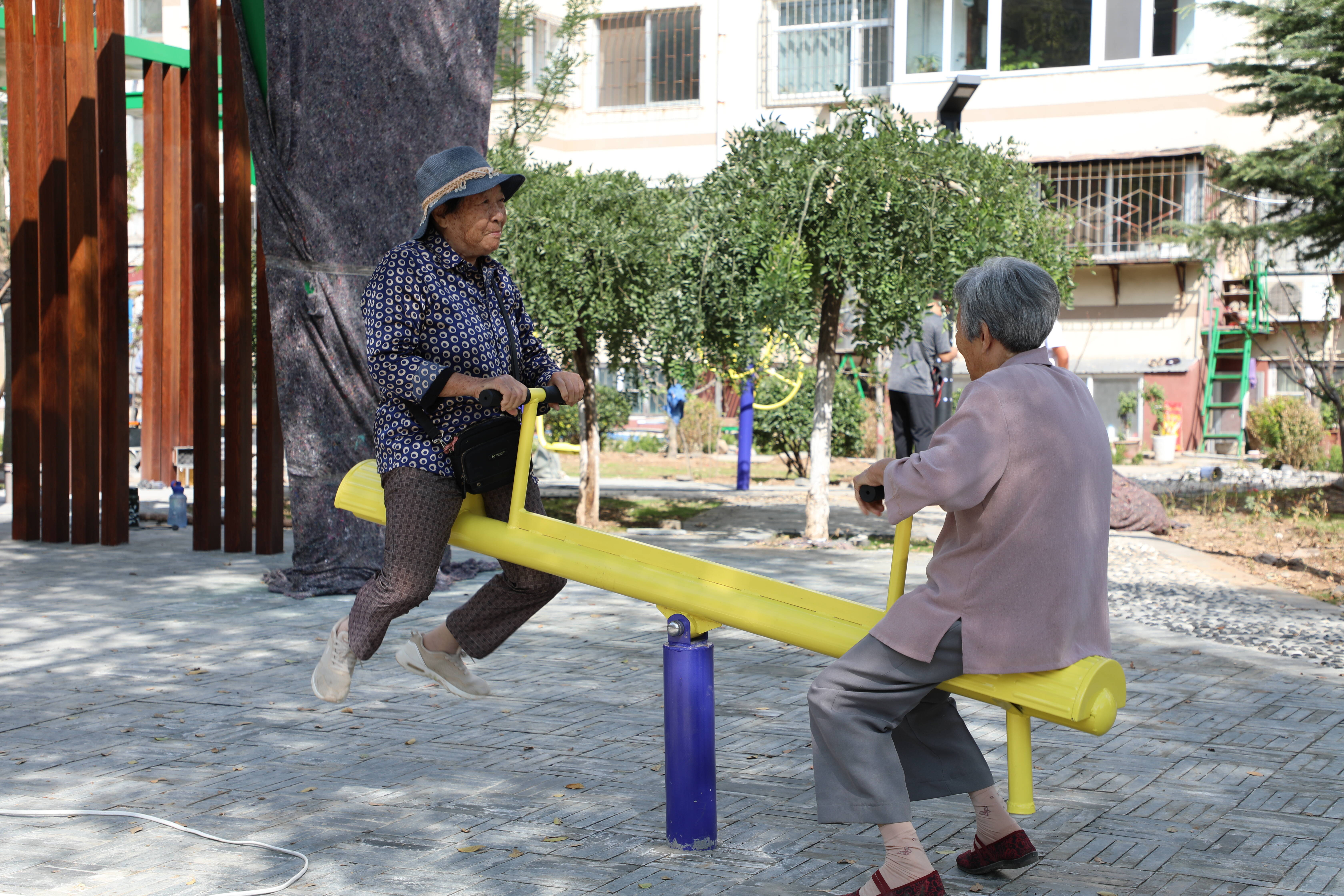 城市建设大跨步人民生活更幸福
