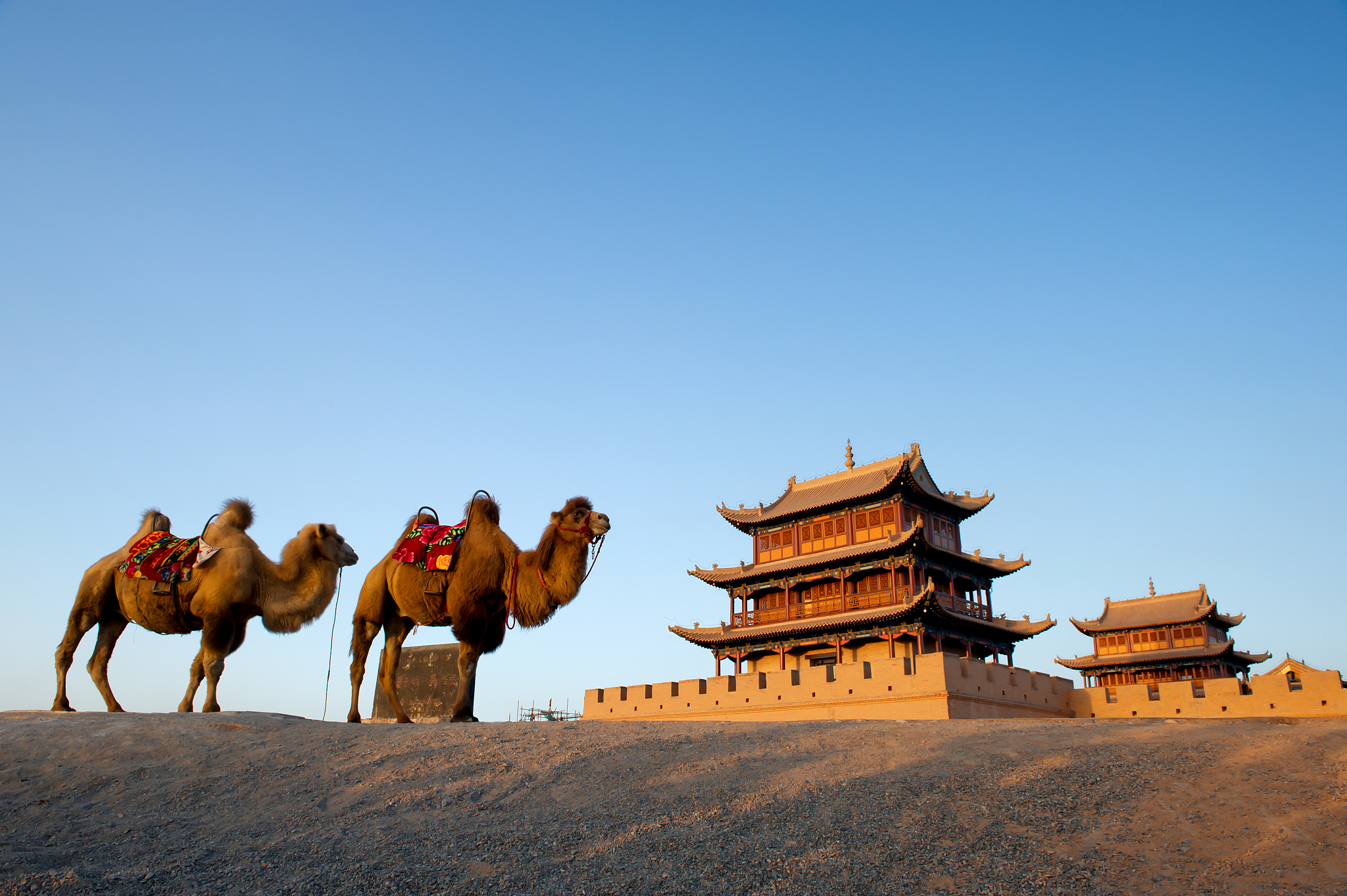 嘉峪关有啥好玩的地方_嘉峪关有什么好玩的嘉峪关介绍