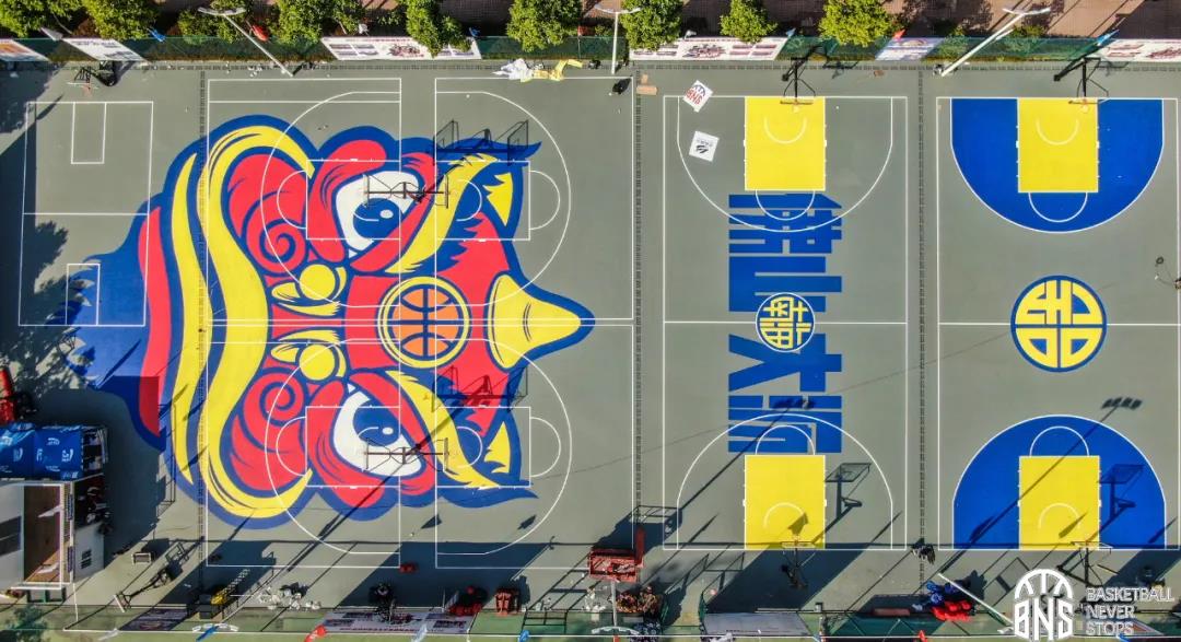 经过8年使用,场地设施逐渐老旧,影响了周边篮球爱好者的日常使用