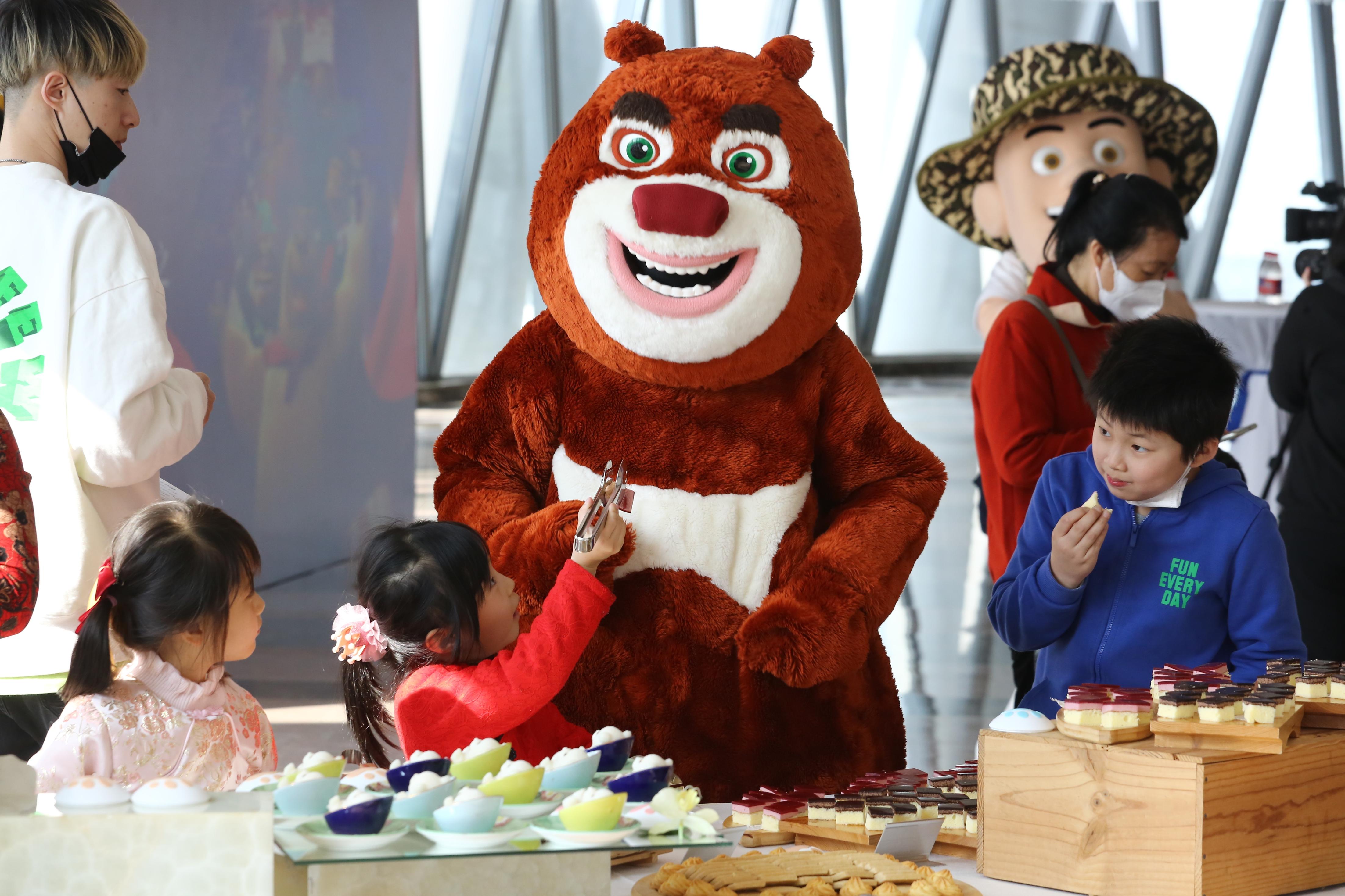 过年标配重返春节档熊出没重返地球笑点密集视听升级获赞