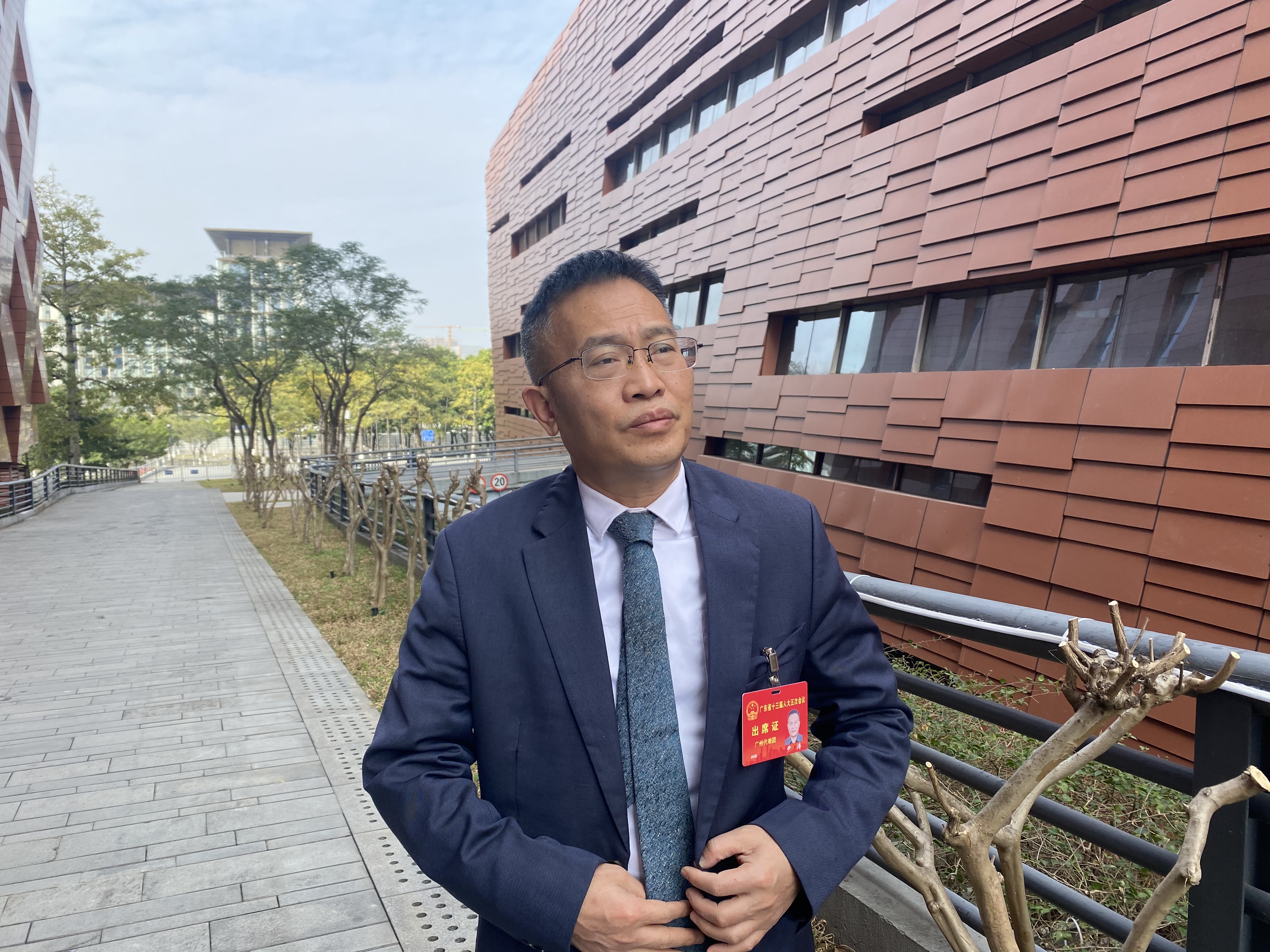 省人大代表尹涛我对广东发展充满信心